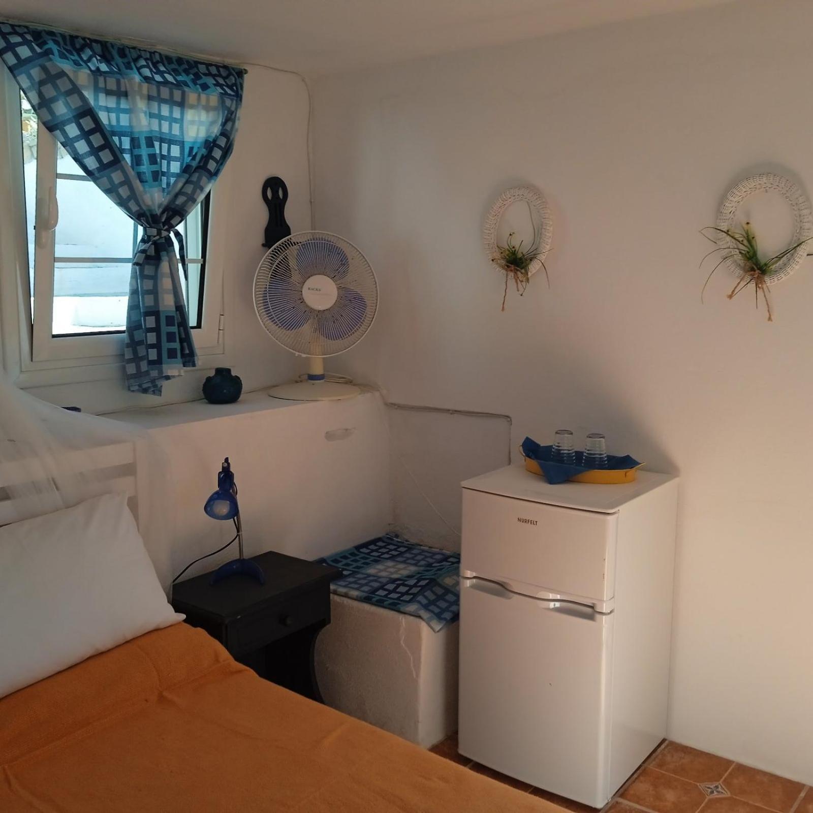 Cosy Studio In Allopronoia Sikinos Alopronia Exterior photo